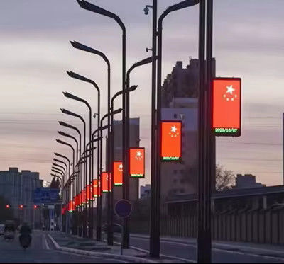 5000cd Outdoor Solar Light Pole Led Display Billboard Customized